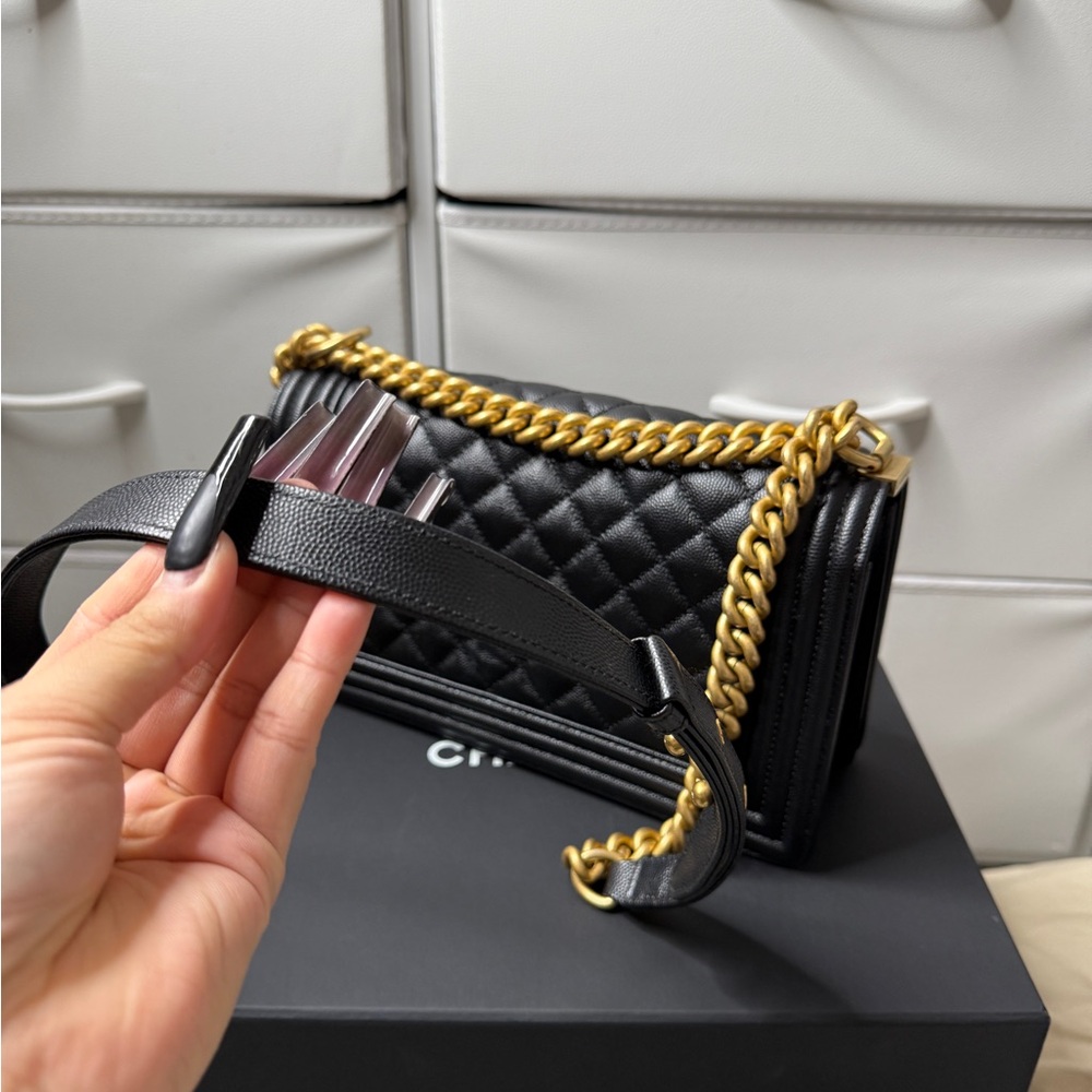 Chanel Black Quilted Leather Boy Bag - Picture 6 of 15